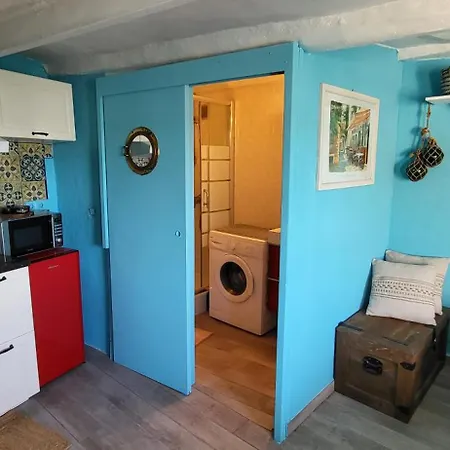 Panoramic Seaview & Sunset In Old Town Апартаменты *