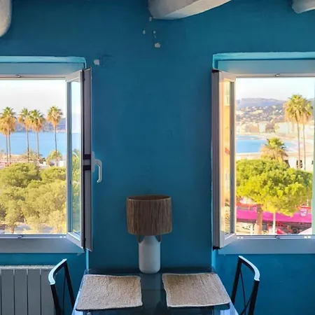 Panoramic Seaview & Sunset In Old Town Ментона